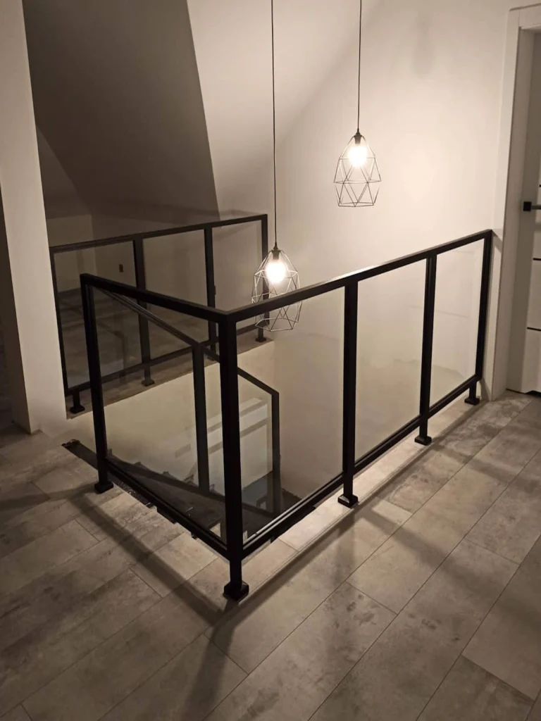 stahl geleander mit glass