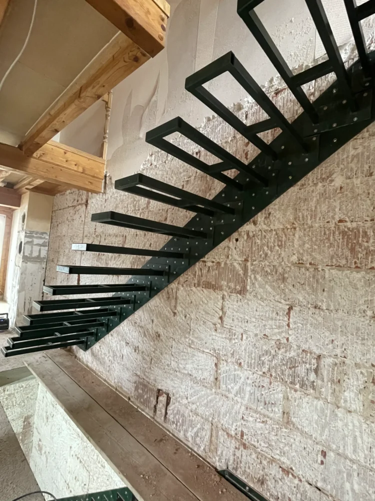 kragarmtreppen-montage-unterkonstruktion