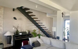Einholmtreppe ohne Geländer