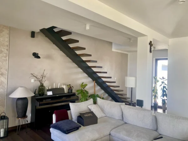 Einholmtreppe ohne Geländer